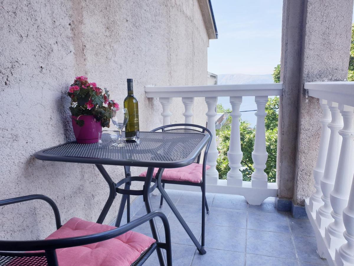 Apartman Tea Novi Vinodolski Ngoại thất bức ảnh